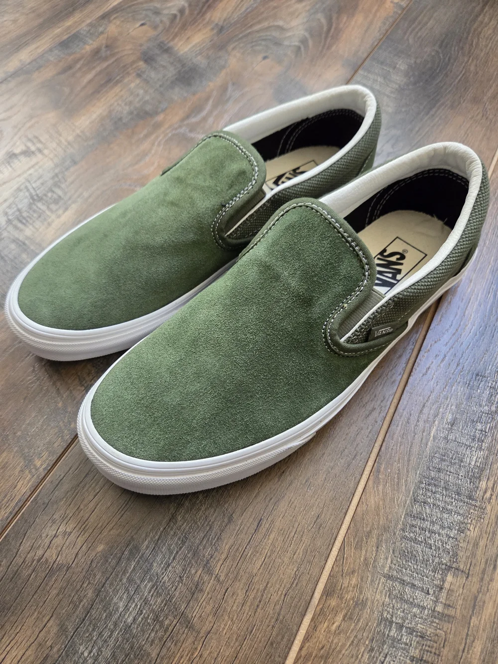 Vans Classic Slip On Textured Chive Green Suede NWOB 9.5M / 11W